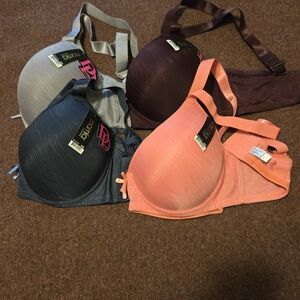 Mamia Bras Lot Of 4 New Size 42DD